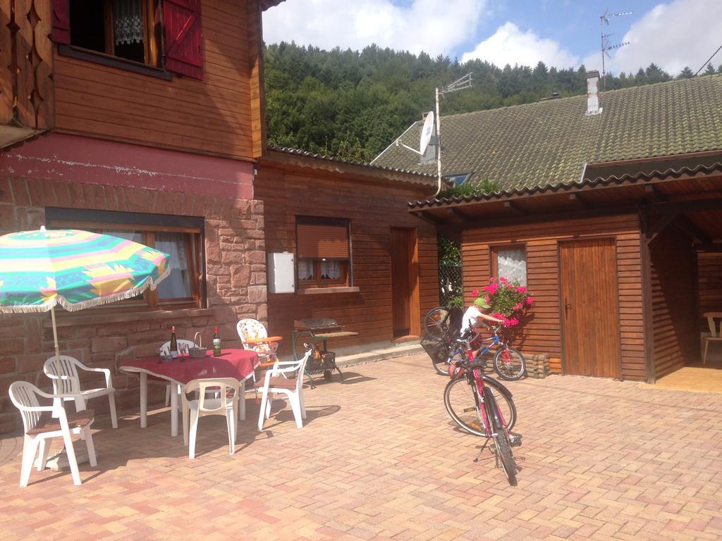 Gites Les Pins Et Les Bruyeres Wangenbourg-Engenthal Exteriér fotografie